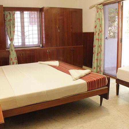 Bed and Breakfast Happy Planet Chennai Exterior foto