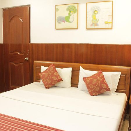 Bed and Breakfast Happy Planet Chennai Exterior foto