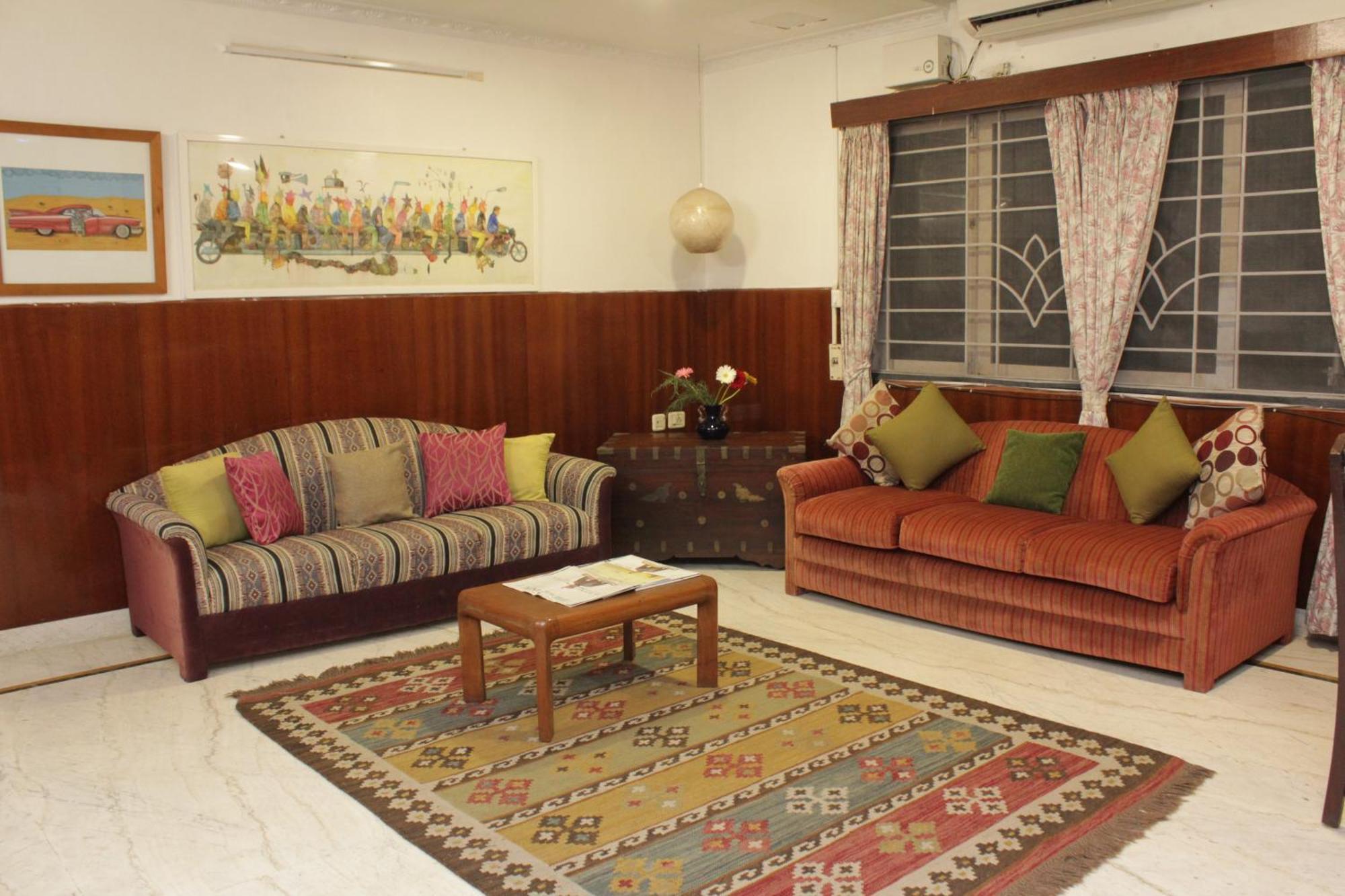Bed and Breakfast Happy Planet Chennai Exterior foto