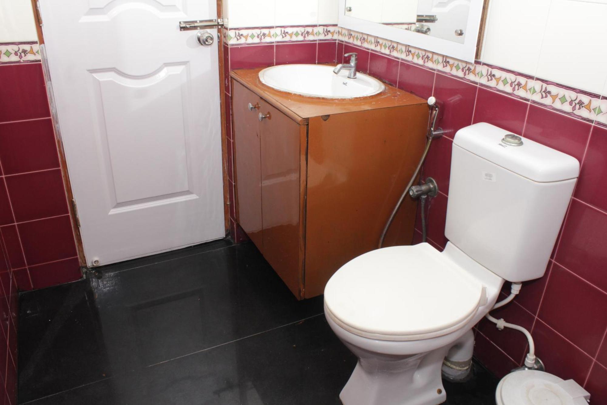 Bed and Breakfast Happy Planet Chennai Exterior foto
